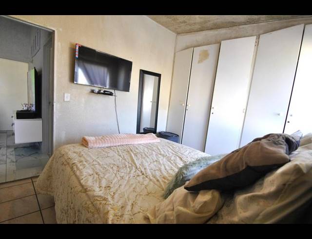 3 BEDROOM TOWNHOUSE FOR SALE IN FLORIDA LAKE